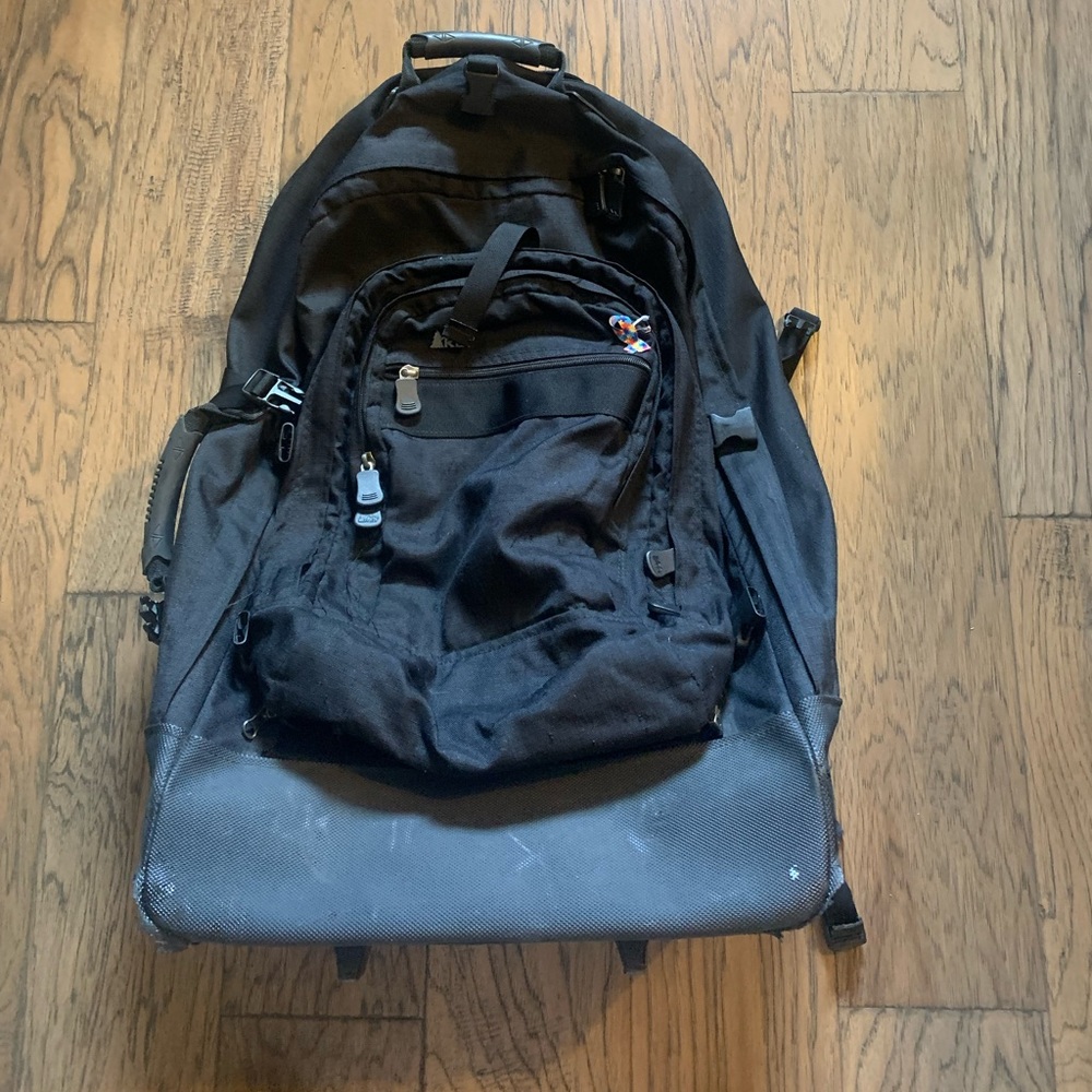 Rei CoOp Rolling Duffel Suitcase Luggage Travel Bag … Gem